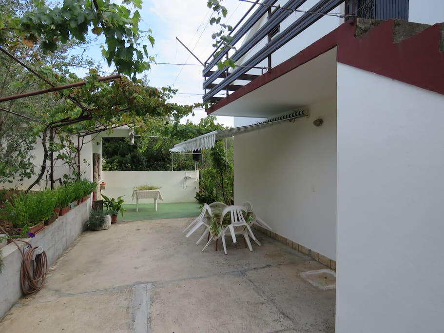 Sitting area, garden