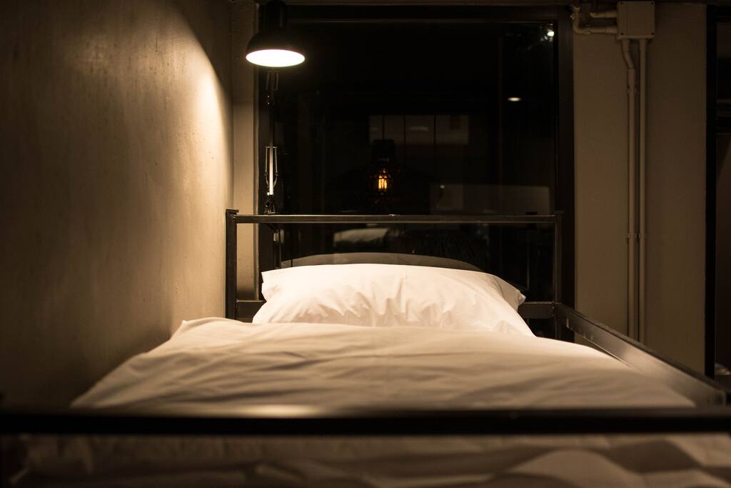 Upper bunk