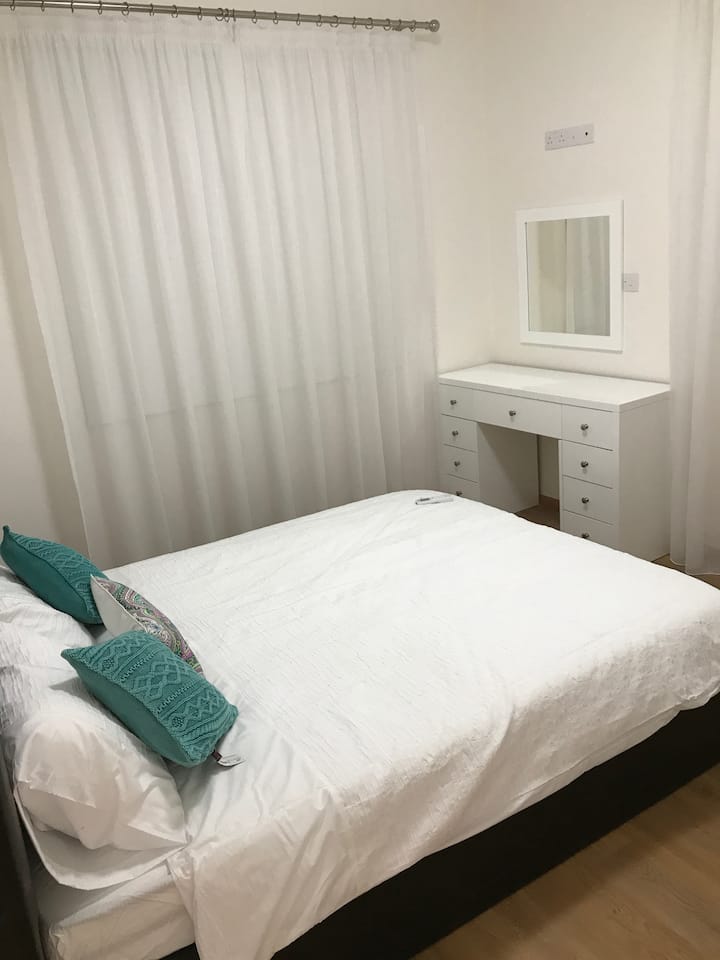 ห้องนอน 2 พร้อมเตียงคู่