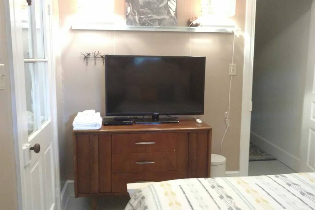The room has a TV, DVD player (with access to DVD library) and HDMI cable.