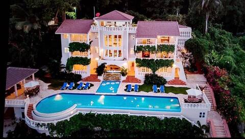 Spectacular Ocean Views - Cabrera - Sleeps 12-18