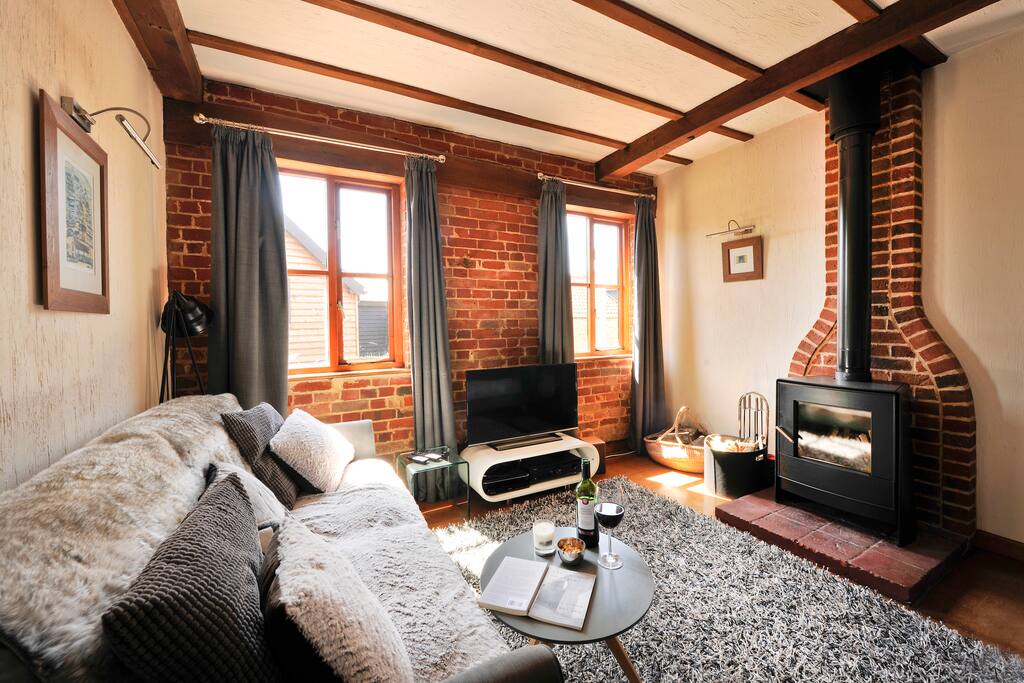 The lounge seats six comfortably on 2 large sofas plus an additional armchair. The wood burner is set to light on your arrival and we provide infinite firewood for your stay!