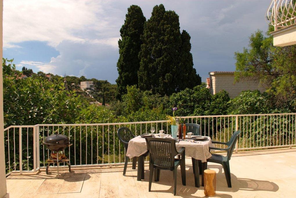 Terrace apt.3