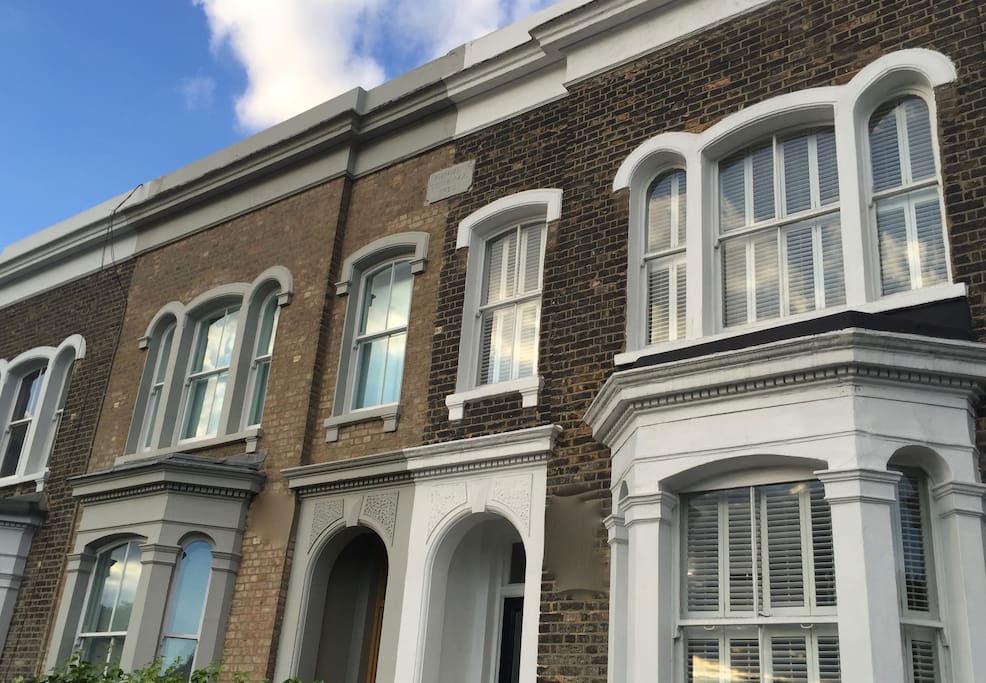 1890's Victoria House just completely renovated inside
