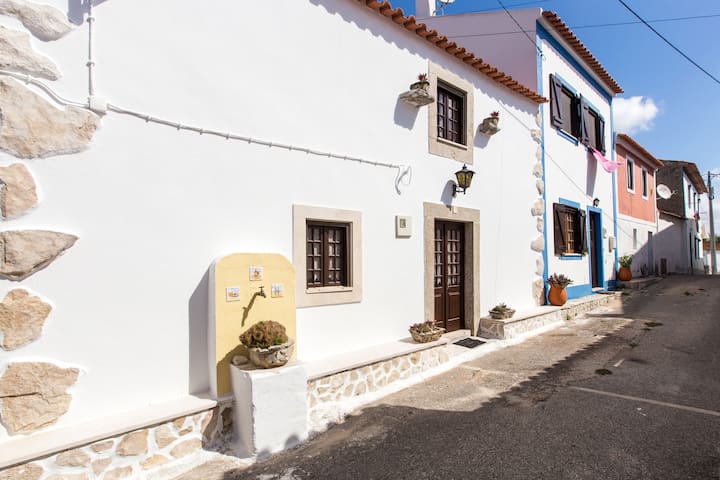 Old House, Carregal (Óbidos)