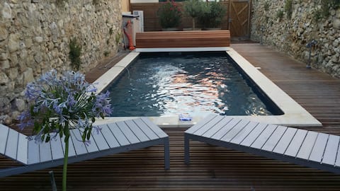 Townhouse in Central Aix (A/C, pool, parking)