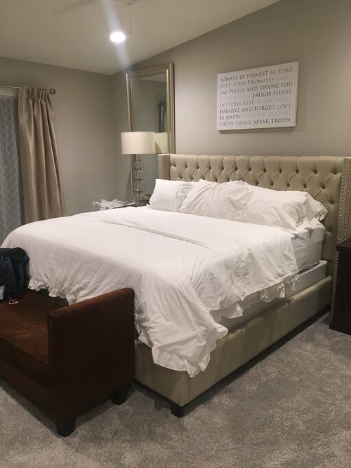 Master bedroom-king