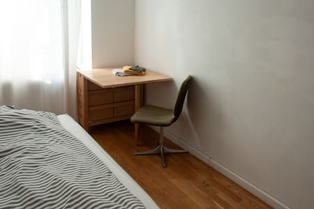 A private cozy room in Neukölln.