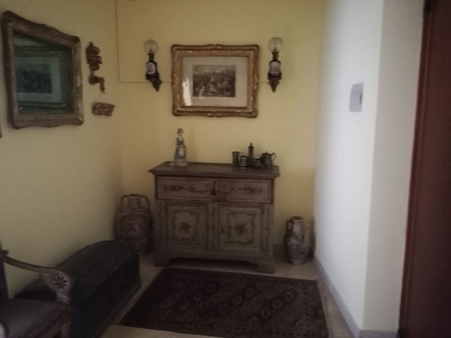 L'ingresso in stile