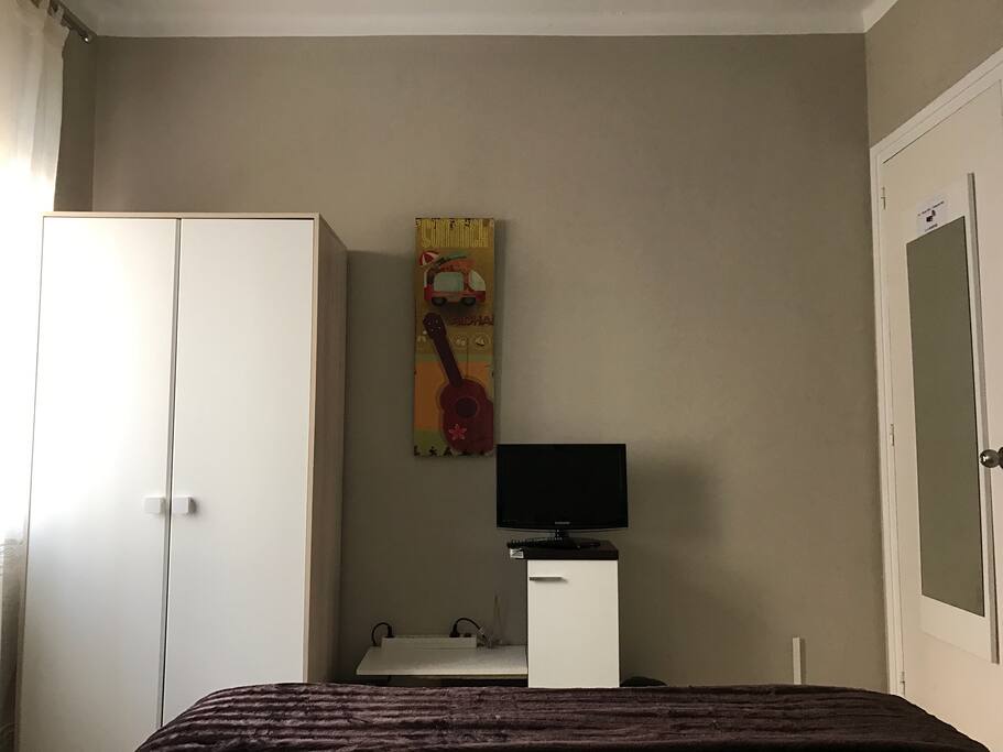 Nueva configuración (03/2017) de la habitación :-)