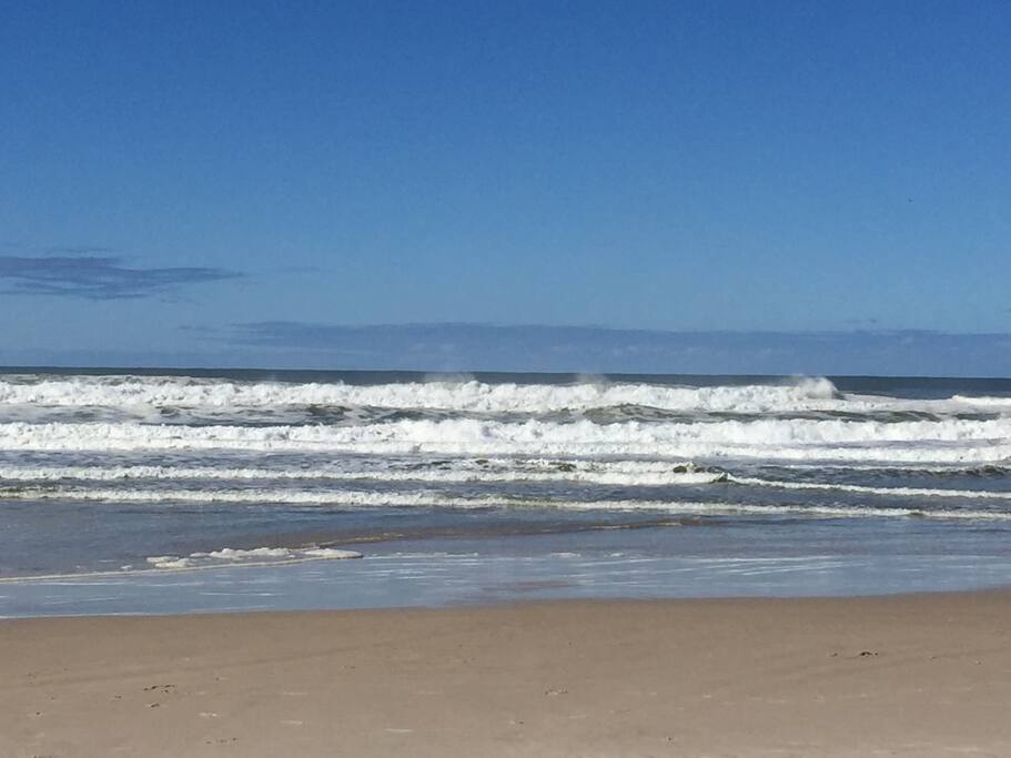 Sth Golden Beach 5 mins drive away
