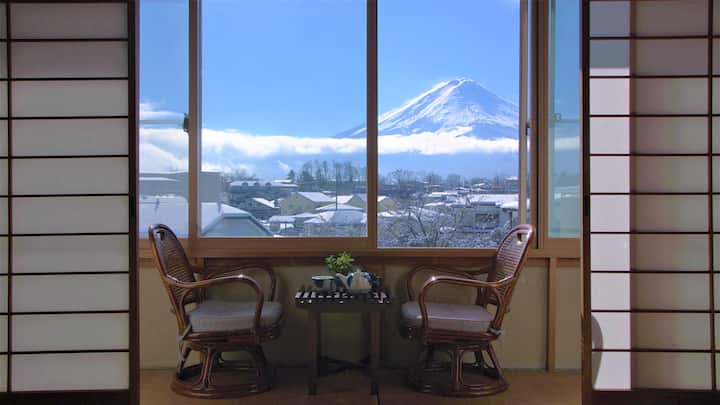Traditional experience with best Fuji view! Aoiso