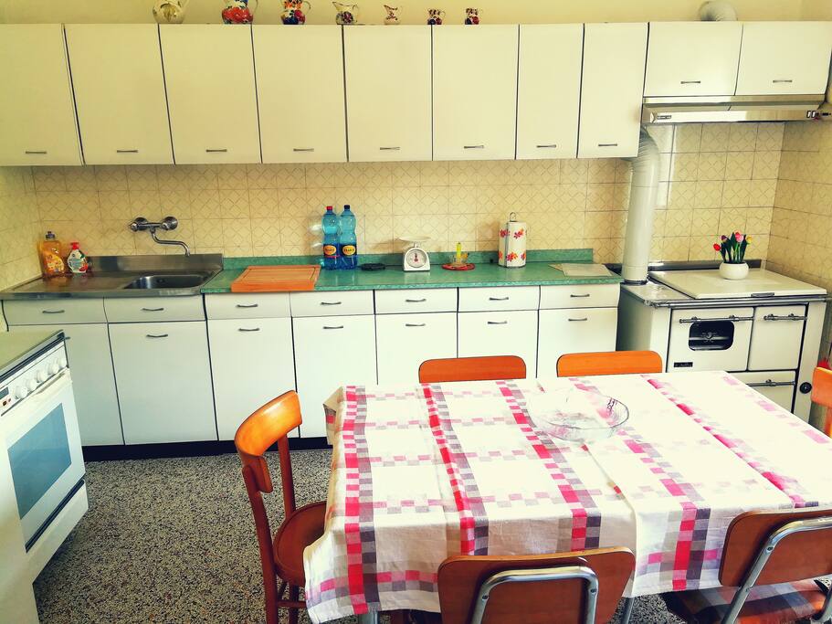 Stanza Yummy - Kitchen