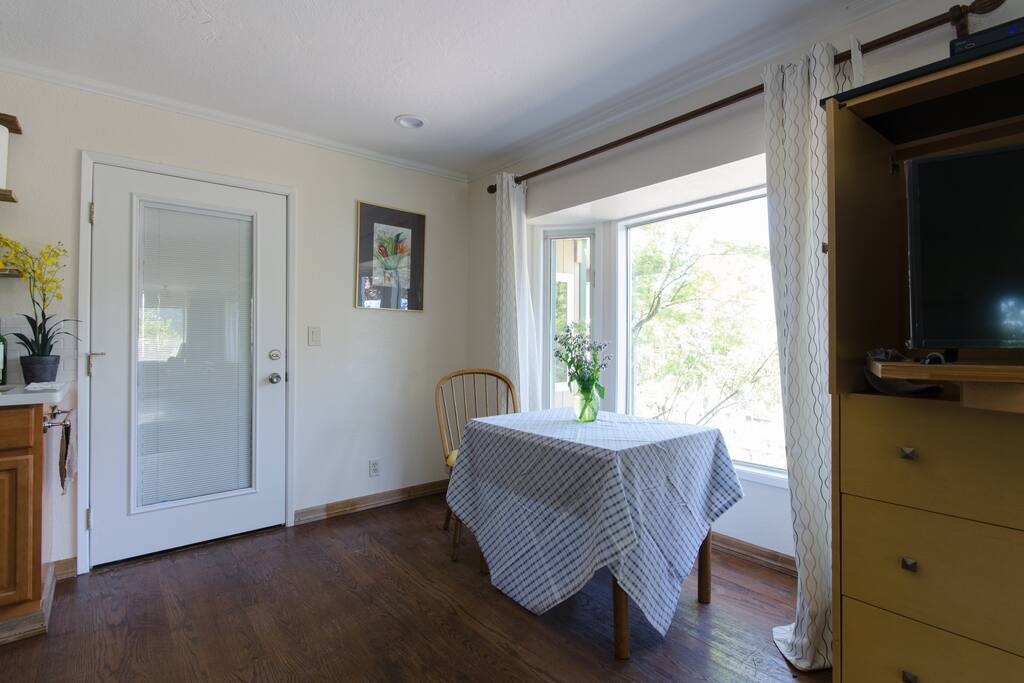 dinning table