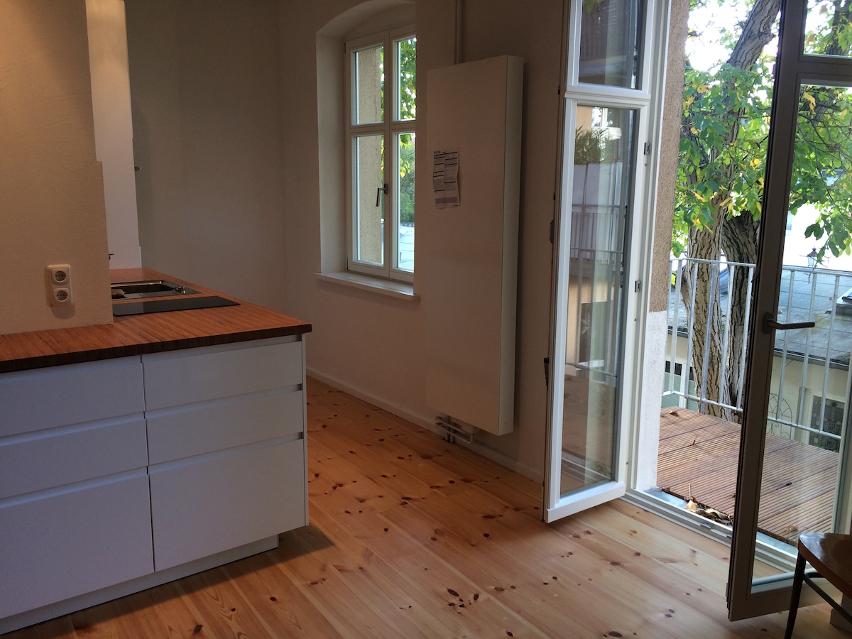 Successful Airbnb property: Quiet, modern, and bright loft in the Weberviertel in Potsdam