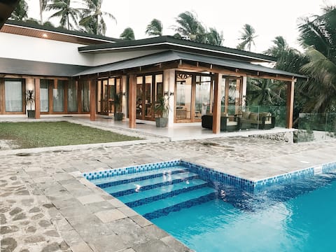 Casa Kalinaw-San Juan, Batangas (4-Bedroom)