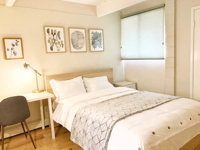 Cozy Private Room with Private Bath in Palo Alto