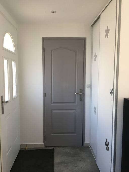 entrée avec penderie