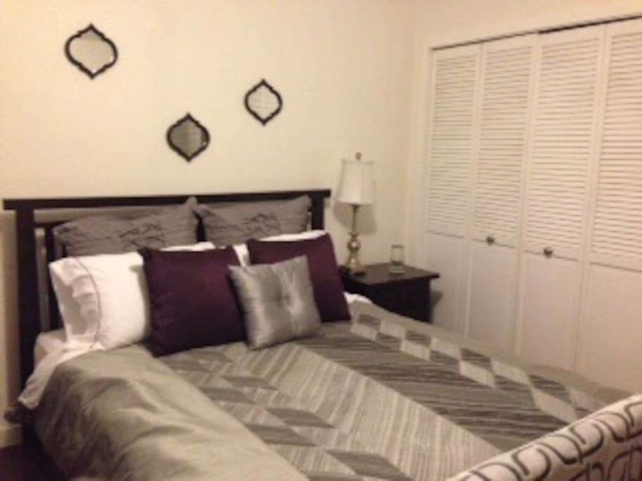 Luxurious Queen size bed.