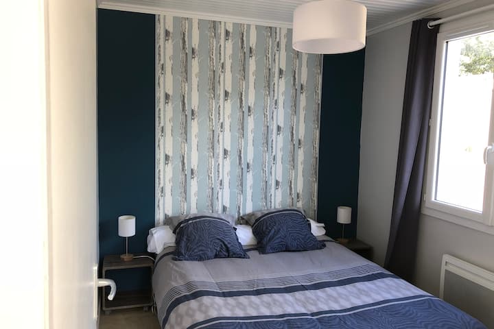 Spálňa s posteľou 160