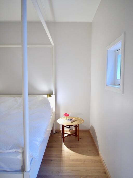 Bedroom details