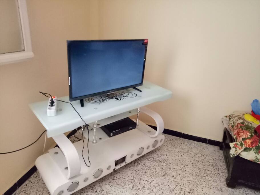 tv