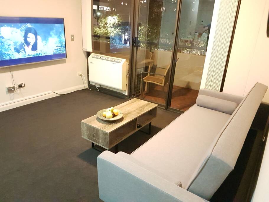 Living Area (3.5x4.9m)