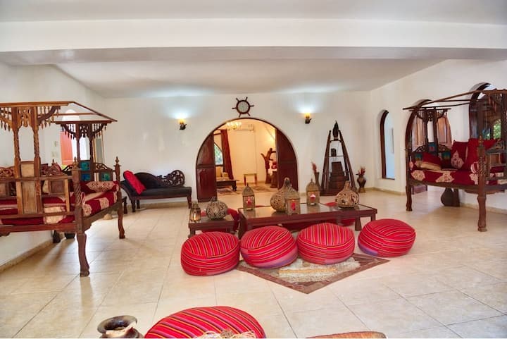 White Cliff Villa/luxury Beach Life - Kenya