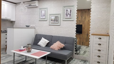 Stylish Apartments of Republic Squere(City Center)
