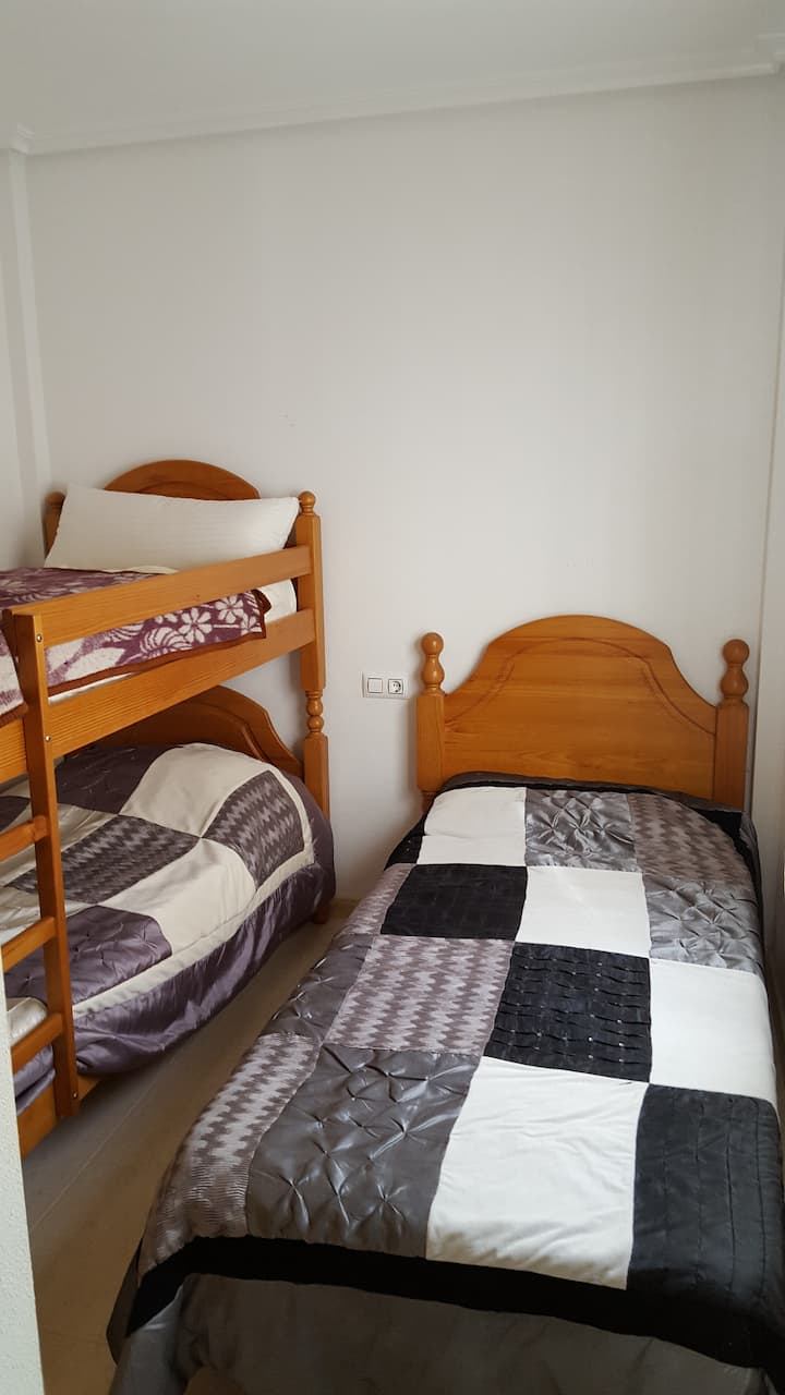 Seconda camera da letto con letti a castello