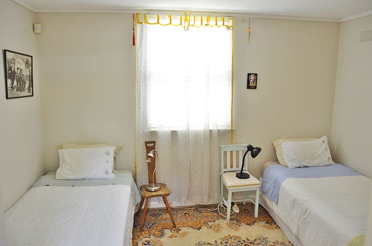 Bed and breakfast in friendly house