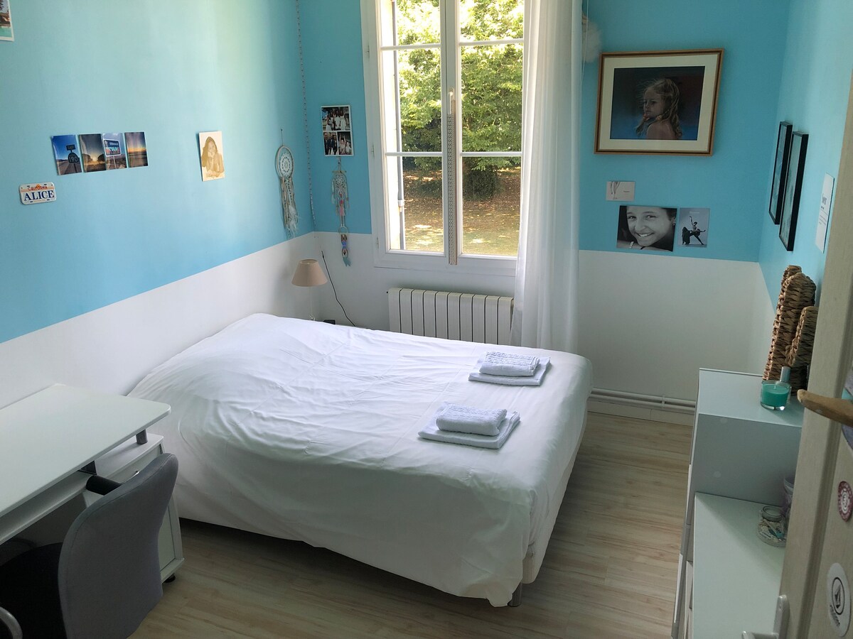 ห้องนอน 2 
เตียง 140x190