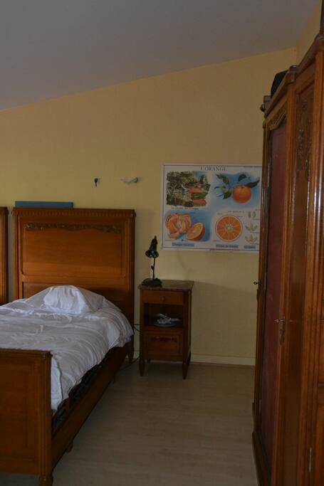 Grande Chambre à coucher à l'étage