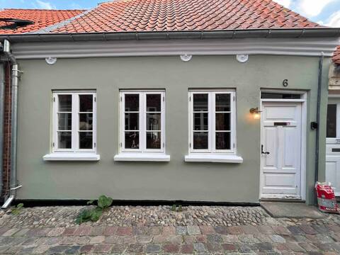 Unique and wonderful townhouse in the middle of charming Ribe