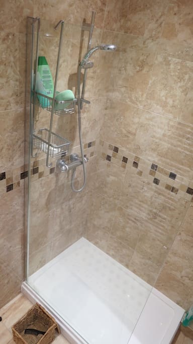 Bathroom shower