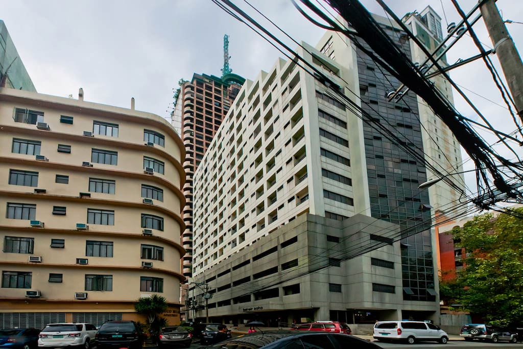 Bel Air Soho is a condo-tel unit situated near makati ave and buendia.