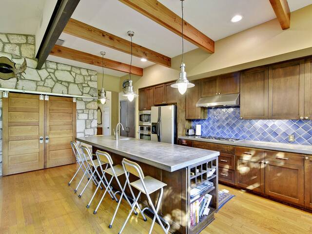 Casa Austin gallery image 3