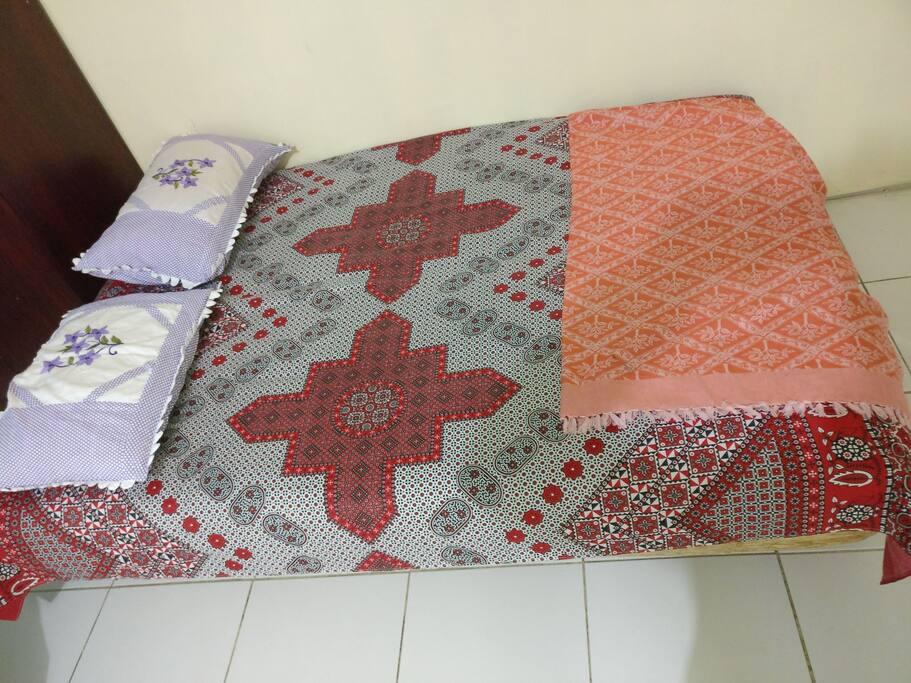 Comfortable queen size bed