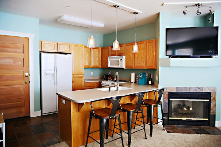 Pinebrook/Jeremy Ranch - 2BR/2 BA Condo