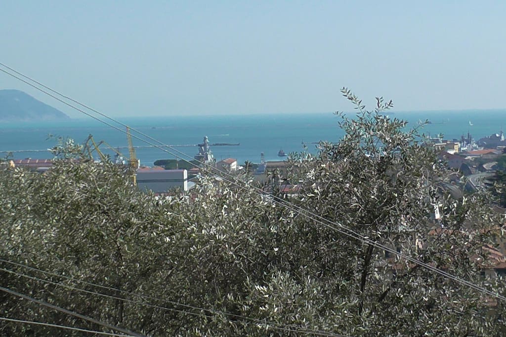 La vista dal terrazzo della casa