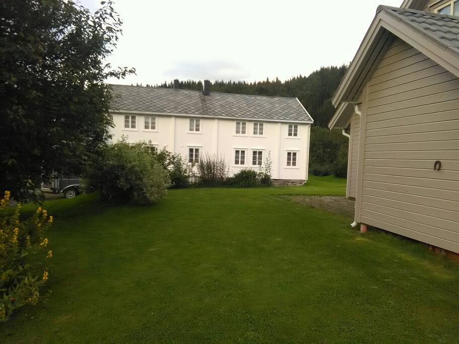Leilighet i det hvite huset leies ut.