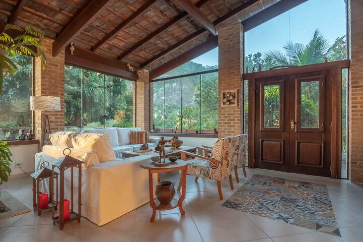 House in garden gallery image 4