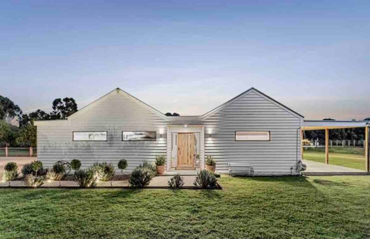 Grasslands Estate gallery image 5