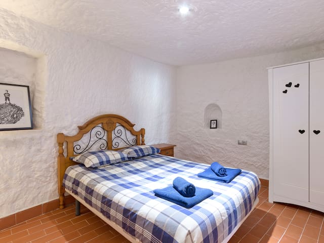 Underground living experience!