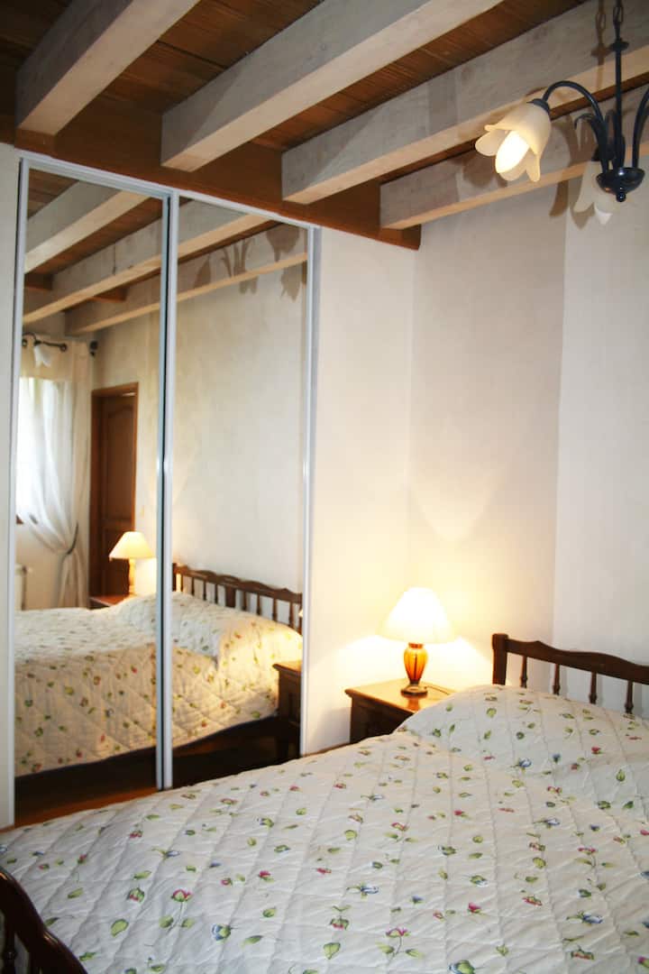 el dormitorio doble arriba / the double bedroom at first floor