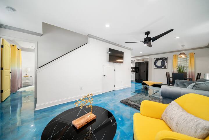 Beautiful Sophisticated Boutique A gallery image 5