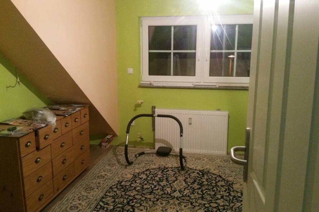 Schlafzimmer 2