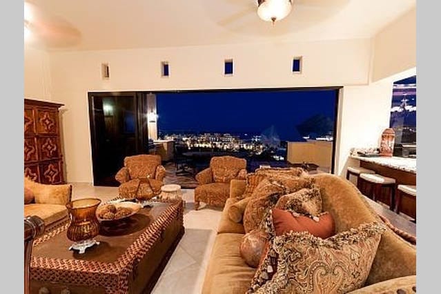 Luxury Villa with 2 Pools. Great for Large Groups