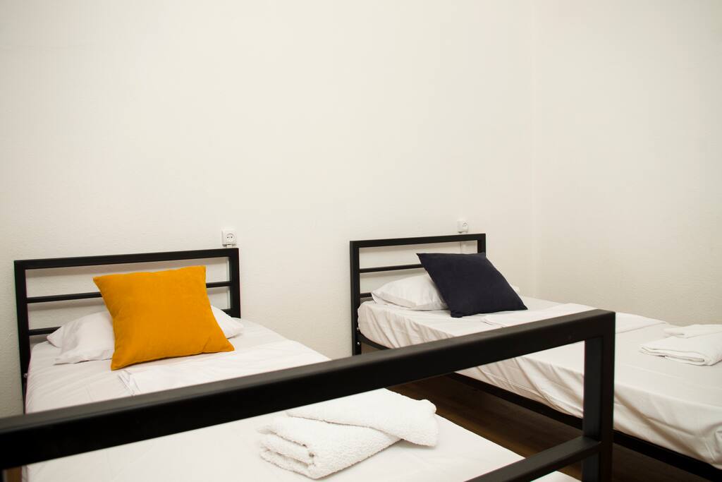 Stardard twin room