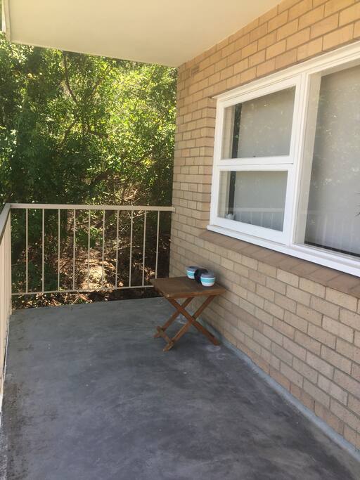 Outdoor seating for 4